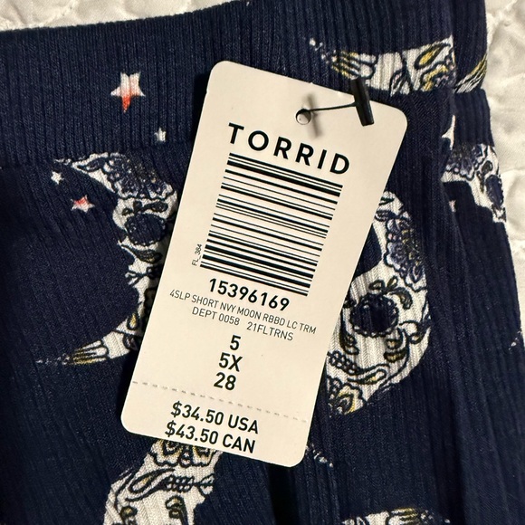 Torrid Navy Moon Print Pajama Shorts - Picture 2 of 3